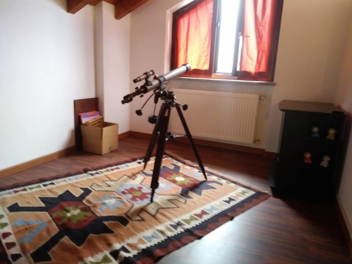 Casa Vacanza Il Glicine Casale Corte Cerro Dış mekan fotoğraf